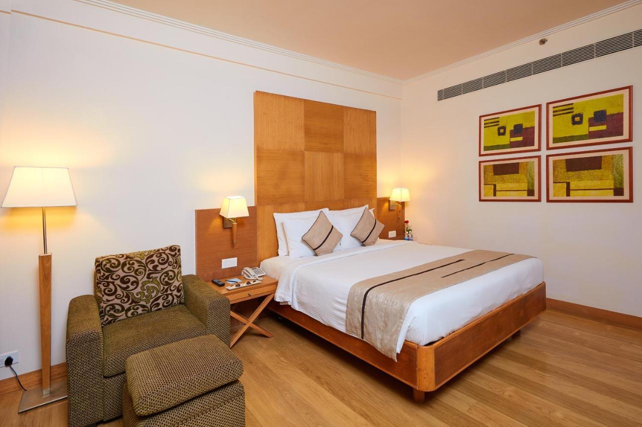 Park Plaza Chennai Omr Hotel Екстериор снимка