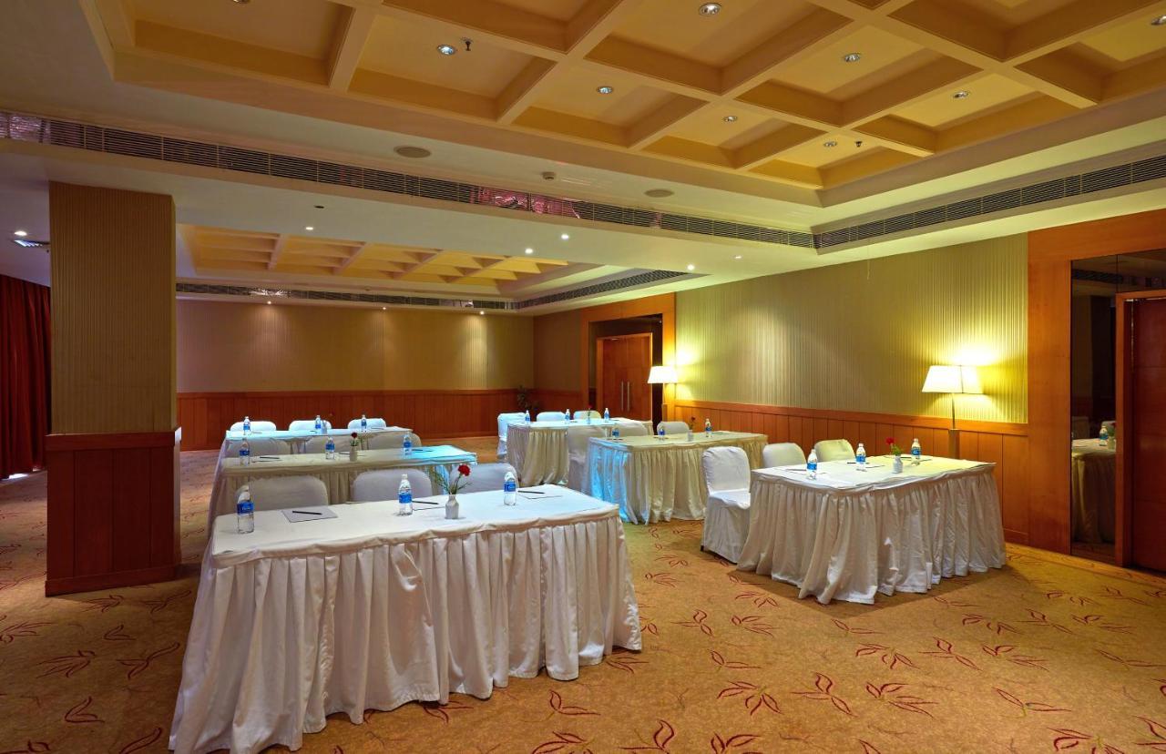 Park Plaza Chennai Omr Hotel Екстериор снимка