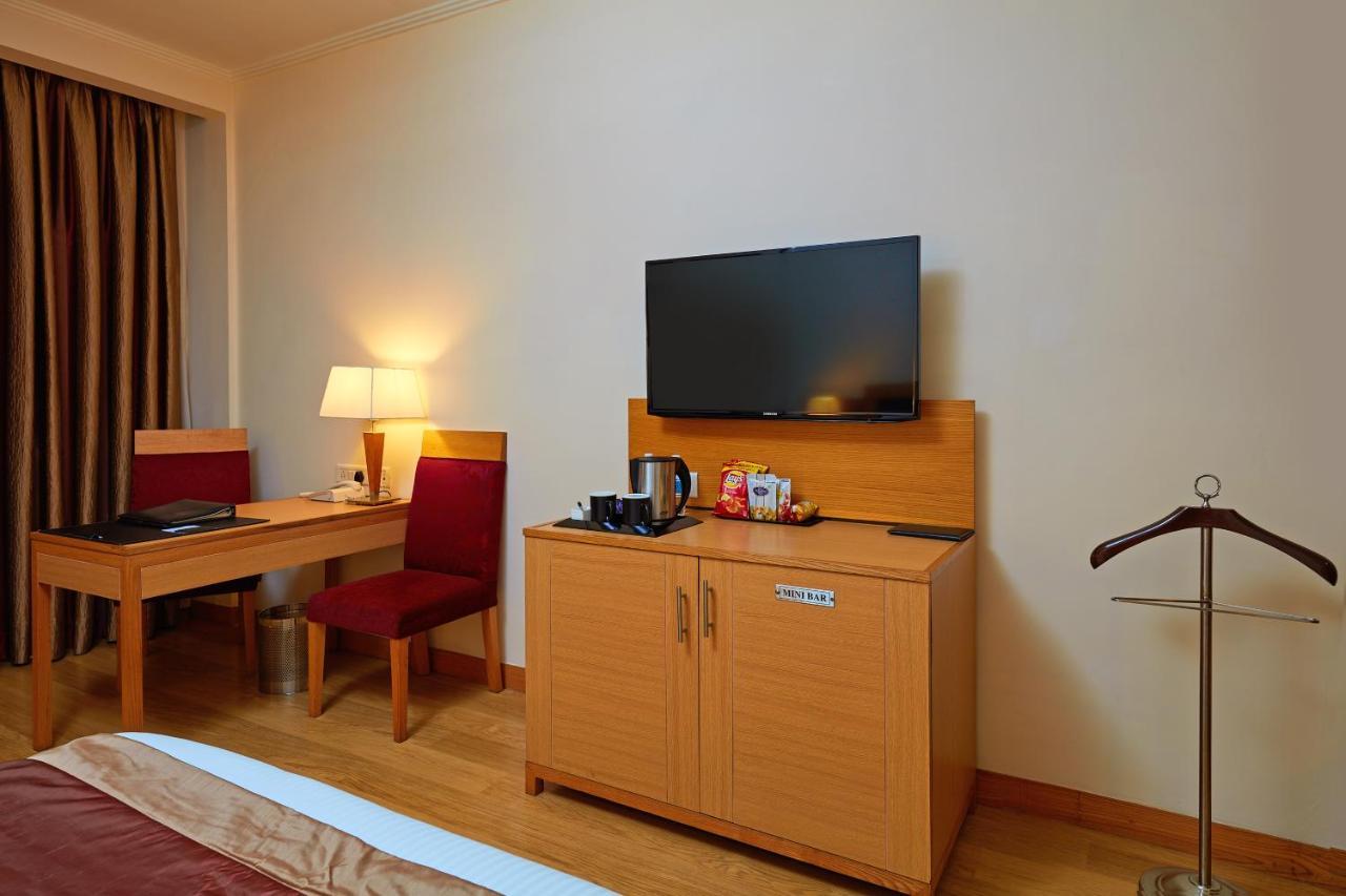 Park Plaza Chennai Omr Hotel Екстериор снимка