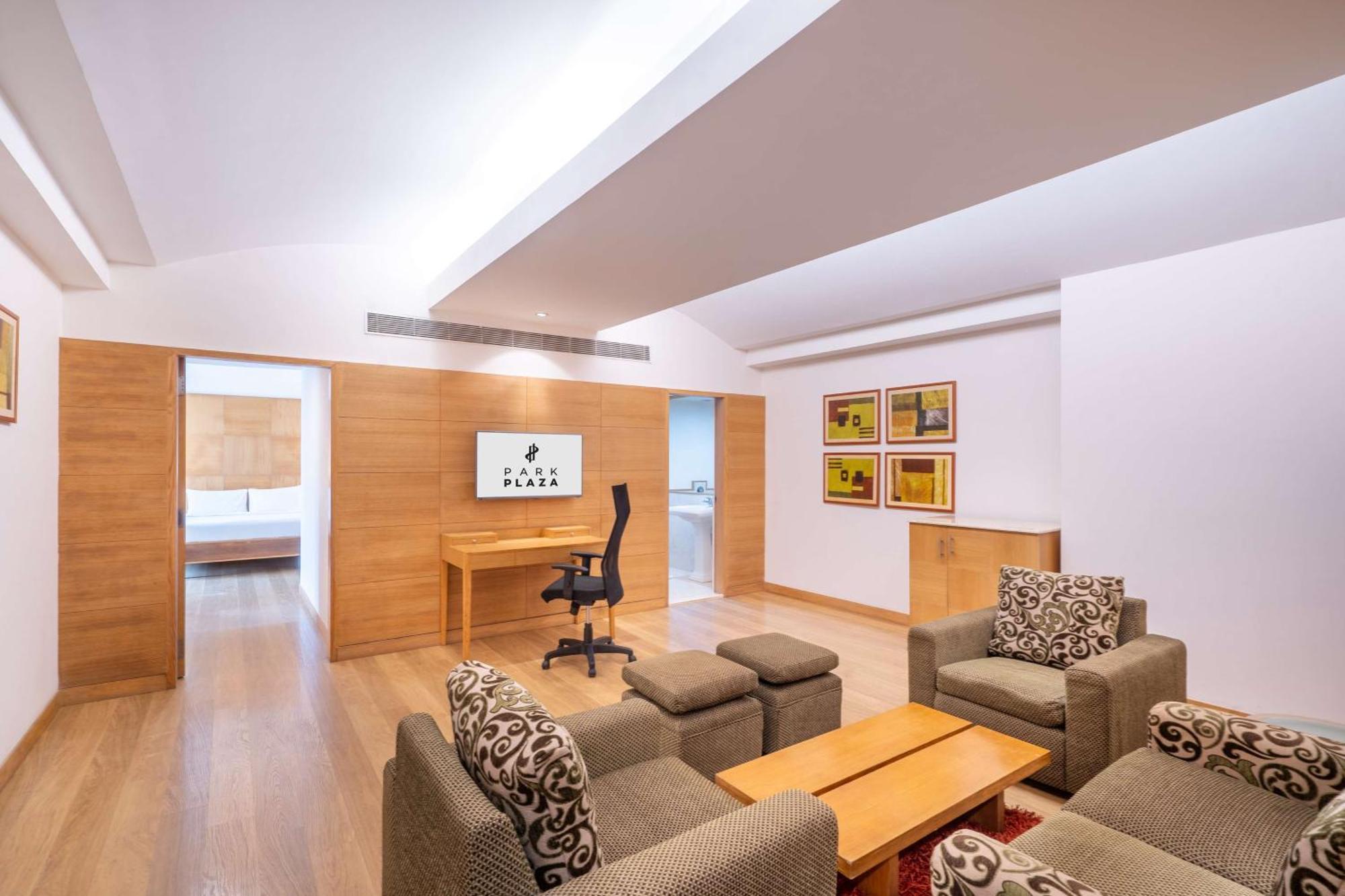 Park Plaza Chennai Omr Hotel Екстериор снимка
