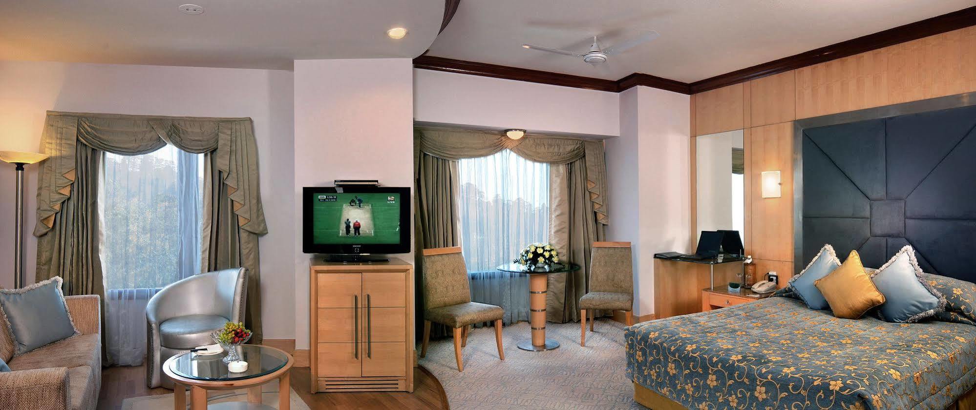Park Plaza Chennai Omr Hotel Екстериор снимка